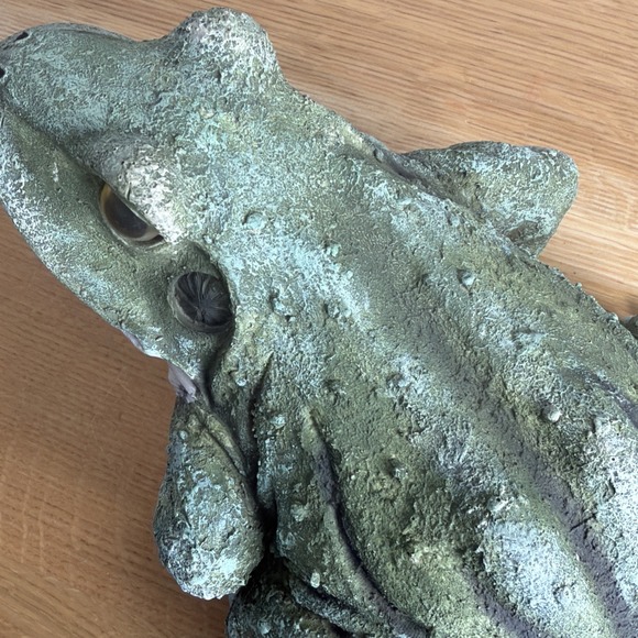 Vintage Outdoors Garden Landscape Green Frog Plastic - Picture 7 of 11